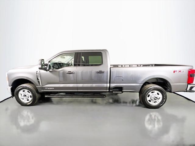 new 2025 Ford F-350 car, priced at $68,112