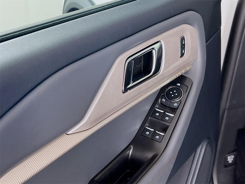 new 2025 Ford Explorer car, priced at $46,377