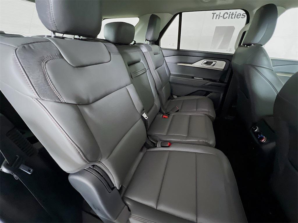 new 2025 Ford Explorer car, priced at $46,377