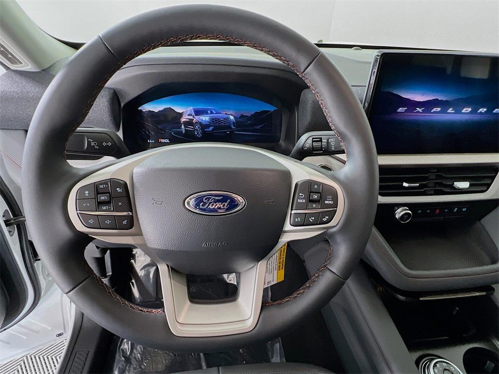 new 2025 Ford Explorer car, priced at $46,377
