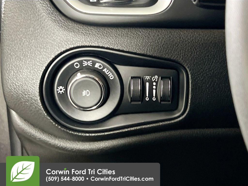 used 2020 Jeep Renegade car, priced at $16,989