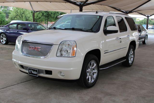 used 2014 GMC Yukon car, priced at $22,988