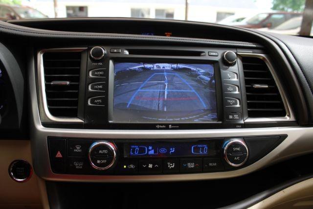 used 2014 Toyota Highlander car, priced at $18,286