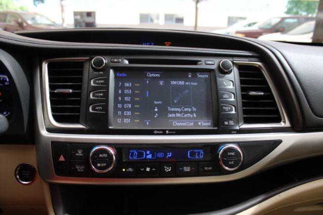 used 2014 Toyota Highlander car, priced at $18,286