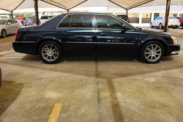 used 2006 Cadillac DTS car, priced at $9,435