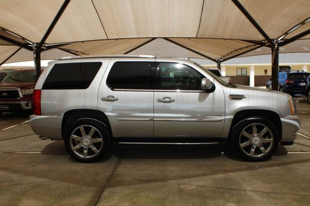 used 2012 Cadillac Escalade car, priced at $20,900