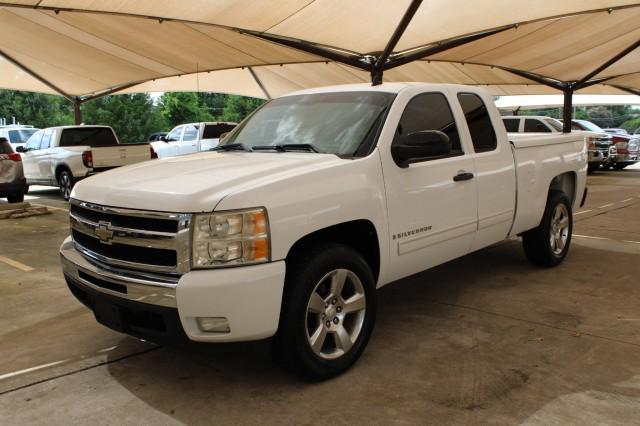 used 2009 Chevrolet Silverado 1500 car, priced at $13,700