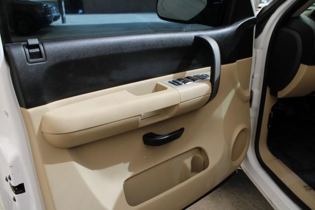 used 2009 Chevrolet Silverado 1500 car, priced at $13,700