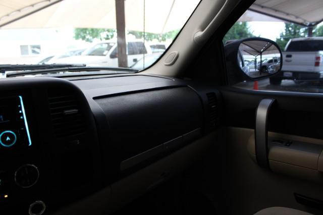 used 2009 Chevrolet Silverado 1500 car, priced at $13,700