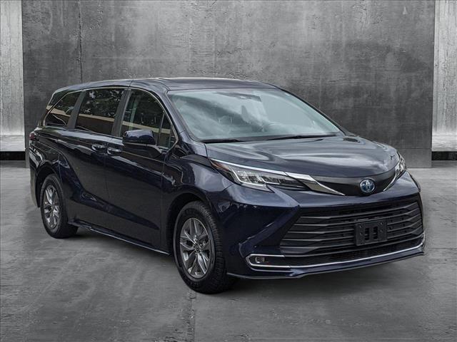 used 2022 Toyota Sienna car, priced at $39,499