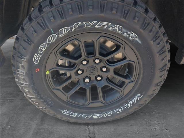 new 2025 Ram 1500 car, priced at $63,707