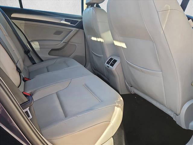 used 2015 Volkswagen Golf SportWagen car, priced at $9,999