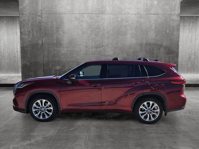 used 2020 Toyota Highlander car, priced at $33,799