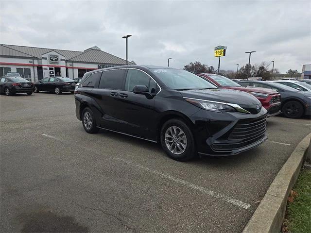 used 2023 Toyota Sienna car, priced at $38,350