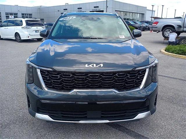used 2024 Kia Sorento car, priced at $29,795