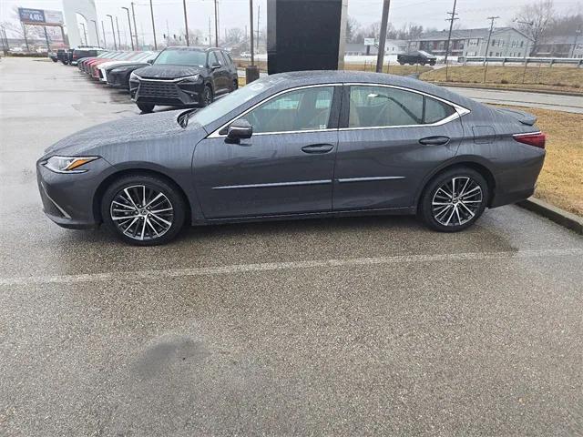 used 2023 Lexus ES 250 car, priced at $34,850