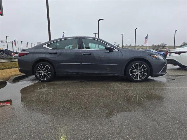 used 2023 Lexus ES 250 car, priced at $34,850