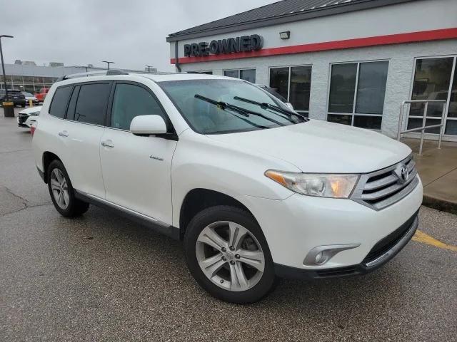 used 2013 Toyota Highlander car, priced at $17,250