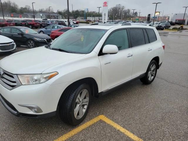 used 2013 Toyota Highlander car, priced at $17,250