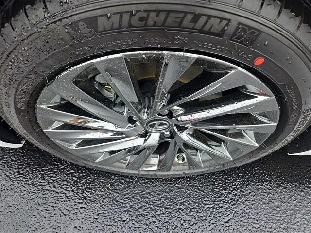 new 2025 Lexus ES 350 car, priced at $51,982