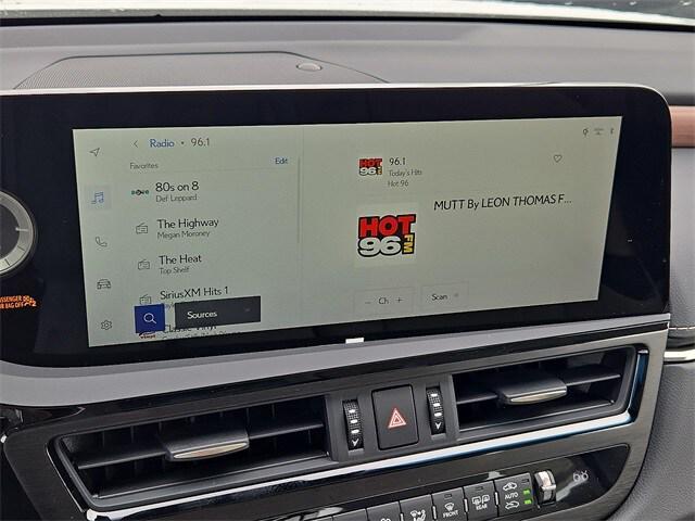 new 2025 Lexus ES 350 car, priced at $51,982