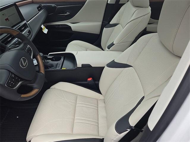 new 2025 Lexus ES 350 car, priced at $51,982