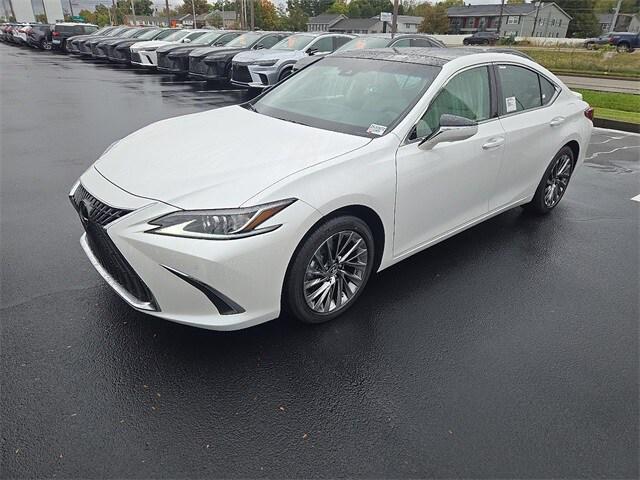 new 2025 Lexus ES 350 car, priced at $51,982