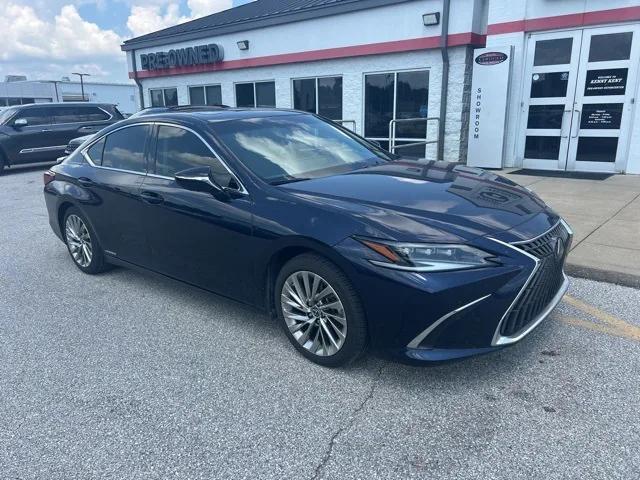 used 2022 Lexus ES 300h car, priced at $38,450
