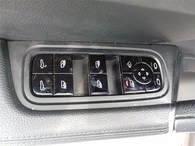 used 2020 Porsche Cayenne car, priced at $37,493
