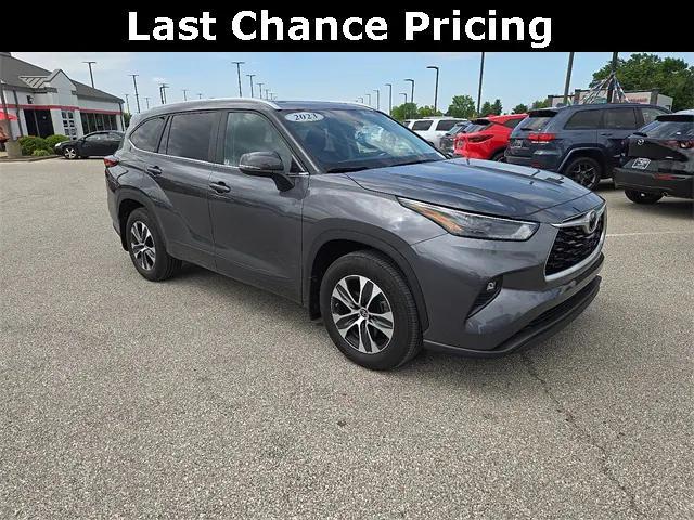 used 2023 Toyota Highlander car, priced at $38,985