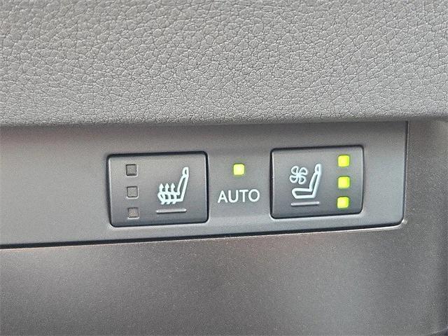 new 2025 Lexus ES 300h car, priced at $50,132