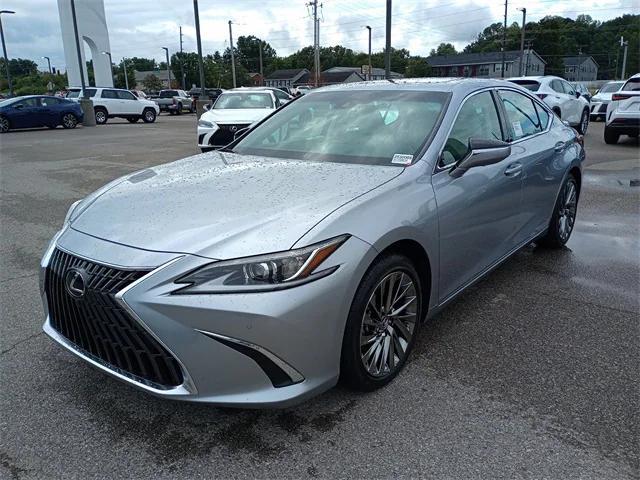 new 2025 Lexus ES 300h car, priced at $52,343