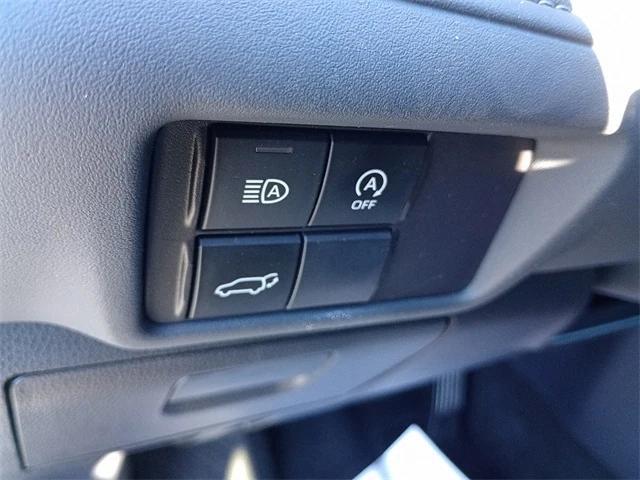 used 2025 Toyota Highlander car, priced at $38,492