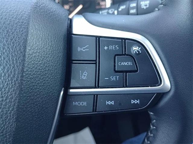 used 2025 Toyota Highlander car, priced at $38,492