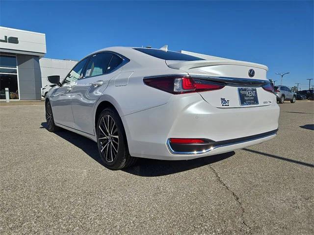 new 2025 Lexus ES 300h car, priced at $48,400