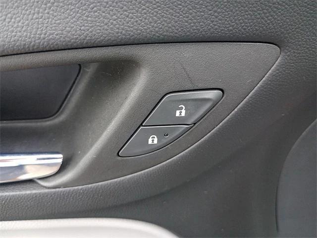 used 2022 Chevrolet Equinox car, priced at $23,992