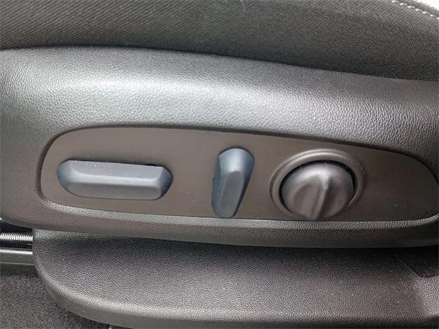 used 2022 Chevrolet Equinox car, priced at $23,992