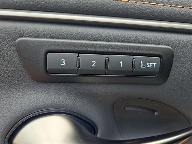 new 2025 Lexus ES 350 car, priced at $47,137