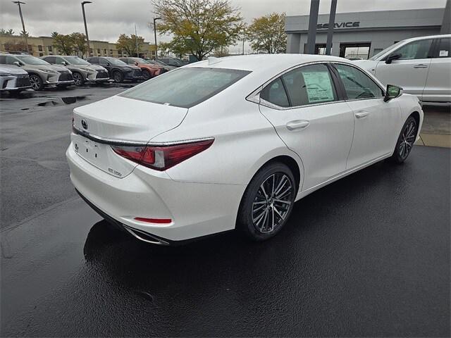 new 2025 Lexus ES 350 car, priced at $47,137