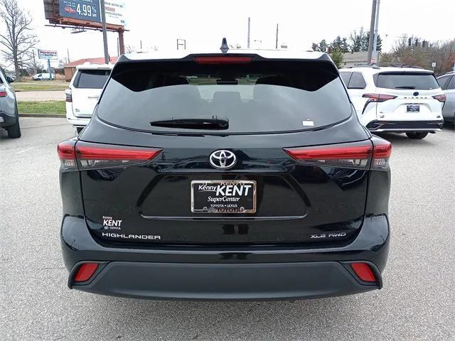 used 2022 Toyota Highlander car, priced at $30,850