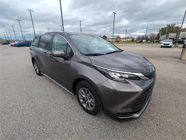 used 2024 Toyota Sienna car, priced at $40,950