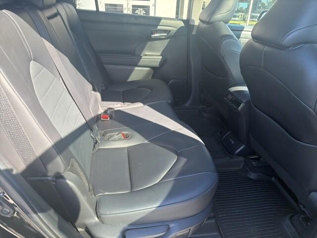 used 2024 Toyota Highlander car, priced at $42,541