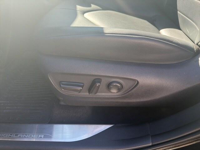 used 2024 Toyota Highlander car, priced at $42,541