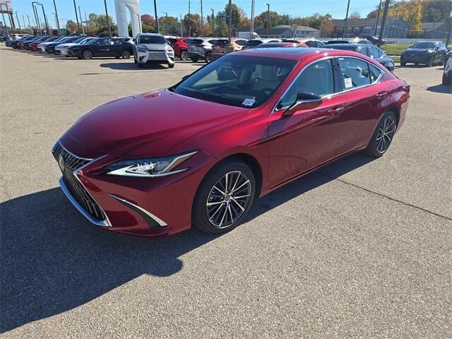 new 2025 Lexus ES 350 car, priced at $47,619