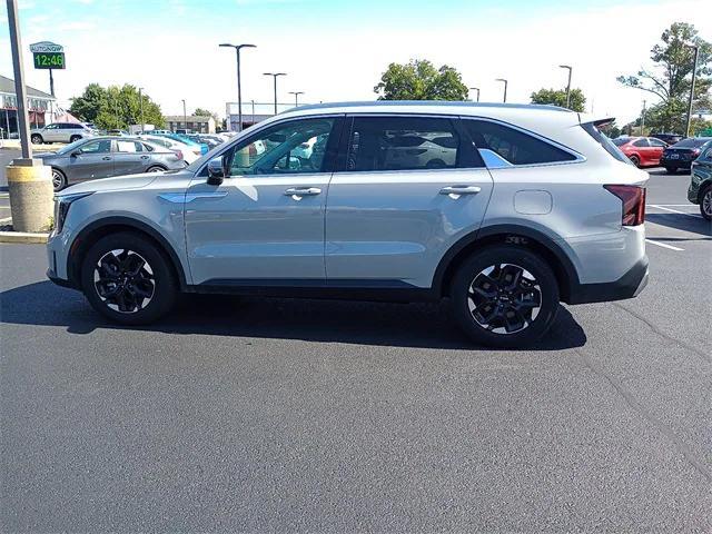 used 2025 Kia Sorento car, priced at $30,396