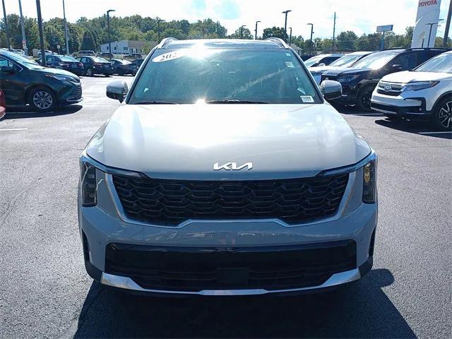 used 2025 Kia Sorento car, priced at $30,396