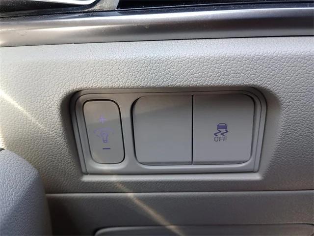 used 2025 Kia Sorento car, priced at $30,396