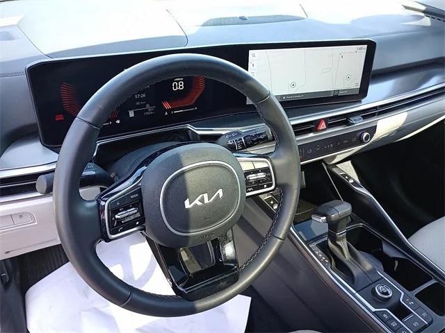 used 2025 Kia Sorento car, priced at $30,396