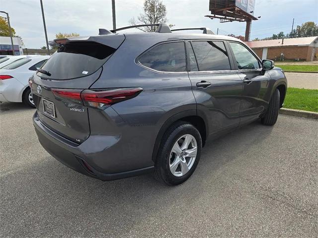 used 2024 Toyota Highlander Hybrid car, priced at $43,150