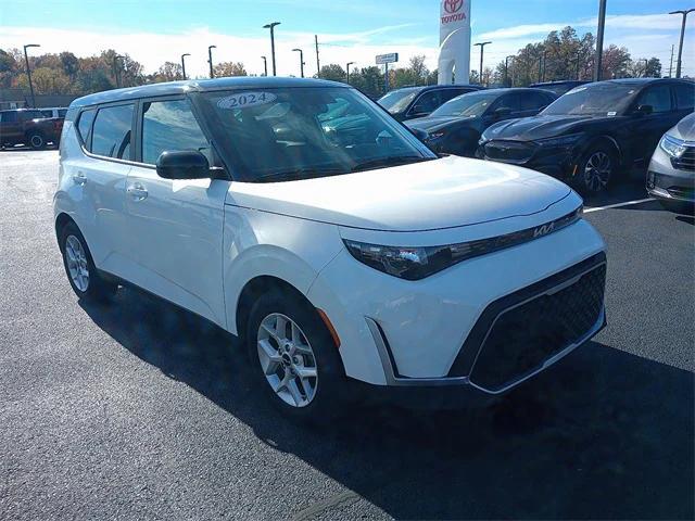 used 2024 Kia Soul car, priced at $19,522